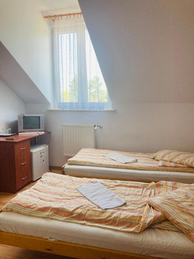 Zajazd Pod Sosnami Berezka Esterno foto