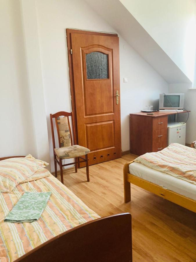 Zajazd Pod Sosnami Berezka Esterno foto